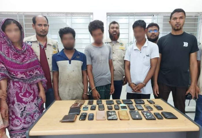 বরিশালে চেতনানাশক ওষুধ খাইয়ে সর্বস্ব লুট