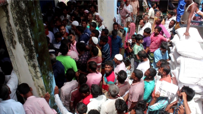 চরফ্যাশনে জেলে পুনর্বাসনের চালে অনিয়ম, অবরুদ্ধ ইউপি সচিব