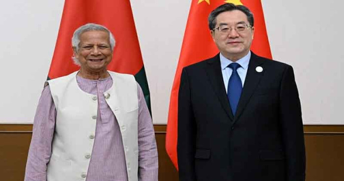 চীনের এক্সিকিউটিভ ভাইস প্রিমিয়ারের সঙ্গে ড. ইউনূসের বৈঠক চীনের এক্সিকিউটিভ ভাইস প্রিমিয়ারের সঙ্গে ড. ইউনূসের বৈঠক