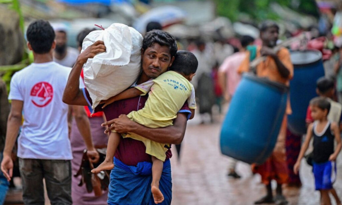 রোহিঙ্গাদের ৭৩ মিলিয়ন ডলার সহায়তার ঘোষণা যুক্তরাষ্ট্রের রোহিঙ্গাদের ৭৩ মিলিয়ন ডলার সহায়তার ঘোষণা যুক্তরাষ্ট্রের