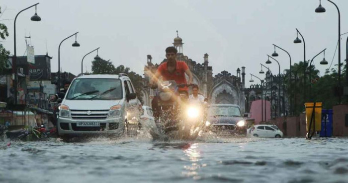 ভারত ও নেপালে ভারী বর্ষণে প্রায় ১০০ জনের মৃত্যু