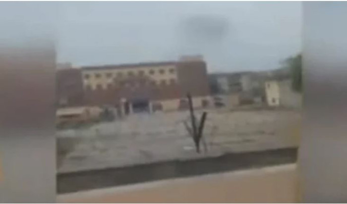 লাহোরে একাধিক বিস্ফোরণ