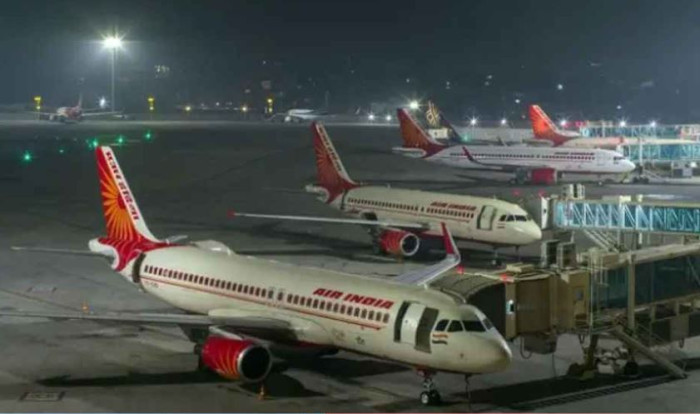 পাকিস্তানের ভয়ে ভারতের ২১ বিমানবন্দর বন্ধ