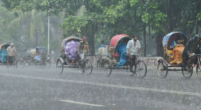 রাজধানীতে স্বস্তির বৃষ্টি