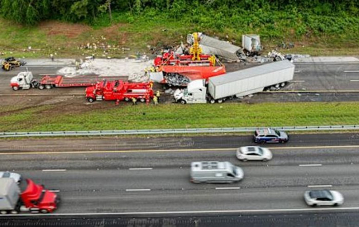 মেক্সিকোতে একাধিক গাড়ির মধ্যে সংঘর্ষে নিহত ২১