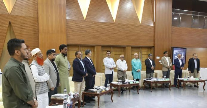 যুদ্ধবিমান বিধ্বস্তে হতাহতের ঘটনায় জাতীয় ঐকমত্য কমিশনে শোক প্রস্তাব