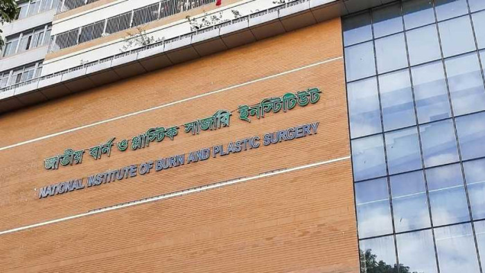 হাসপাতাল থেকে ছাড়পত্র পেল আরও ২ শিক্ষার্থী