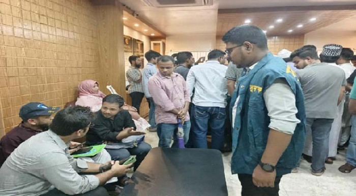 অক্সিজেন মাস্ক খুলে রোগীর মৃত্যুর ঘটনায় খুমেকে দুদক