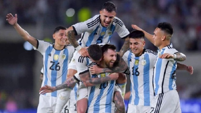 আর্জেন্টিনা দলে মেসির সঙ্গী তিন নতুন মুখ