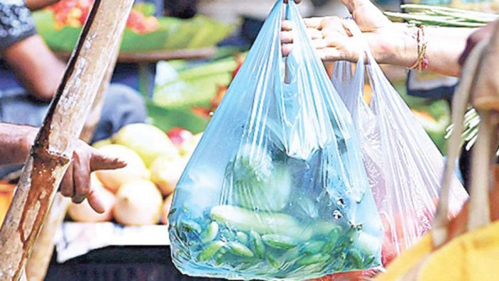 তবুও পলিথিনের ছড়াছড়ি