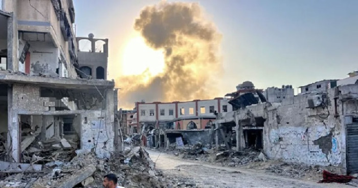 ইসরায়েলি বিমান হামলায় গাজায় আরও ৭০ ফিলিস্তিনি নিহত