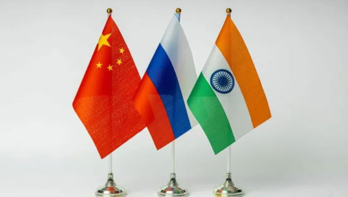 ভূ-রাজনীতির তপ্ত হাওয়া বিশ্ববাজারে