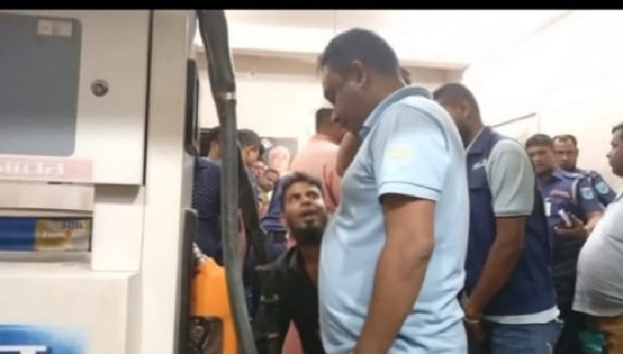 কাপাসিয়ায় ভ্রাম্যমাণ আদালতের অভিযানে হামলা