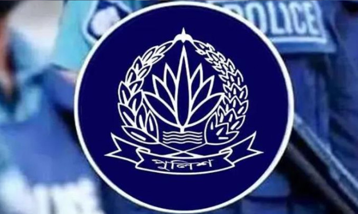 সারাদেশে পুলিশের সব ইউনিটকে সর্বোচ্চ সতর্ক থাকার নির্দেশ