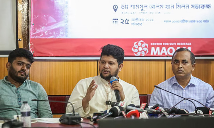 সংঘাতের জন্য সবাই মুখিয়ে আছে: মাহফুজ আলম