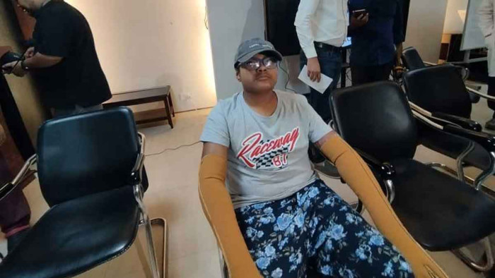 ৯৭ দিন পর হাসপাতাল ছাড়লেন মাইলস্টোনের শিক্ষার্থী নাভিদ