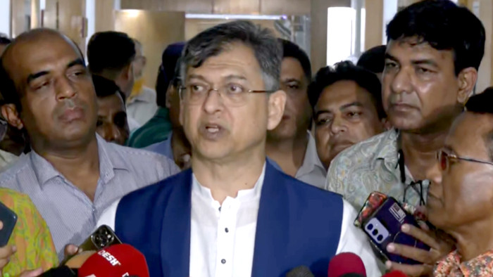  সংবিধানে অটোপাসের মতো বিষয় থাকা হাস্যকর: সালাহউদ্দিন আহমদ