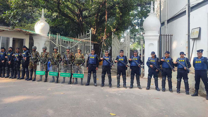  ট্রাইব্যুনাল ঘিরে কঠোর নিরাপত্তা জারি