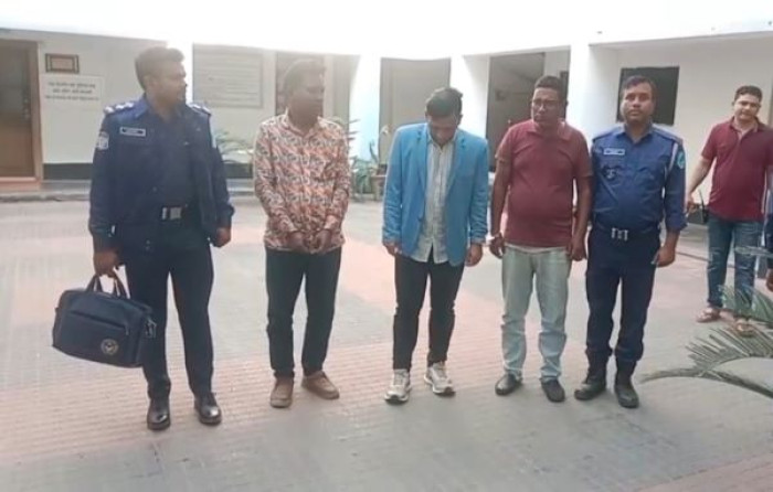  শিবচরে গরু ব্যবসায়ীদের ওপর হামলা, গ্রেফতার ৩