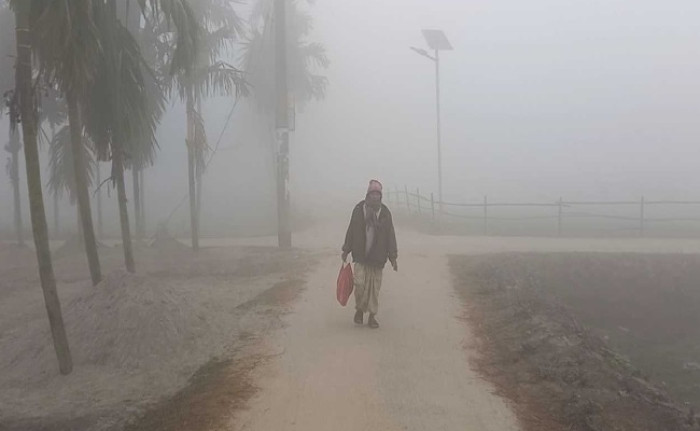 পঞ্চগড়ে বইছে কনকনে ঠান্ডা বাতাস, তাপমাত্রা ১০ ডিগ্রির ঘরে