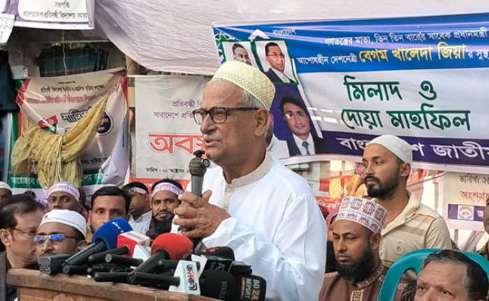  মানুষের ভালোবাসা ও দোয়ায় খালেদা জিয়া সুস্থ হয়ে উঠবেন