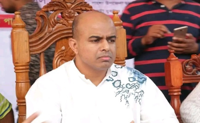 সাবেক রেলমন্ত্রী পুত্রসহ ২৯ জনের বিরুদ্ধে গ্রেপ্তারি পরোয়ানা