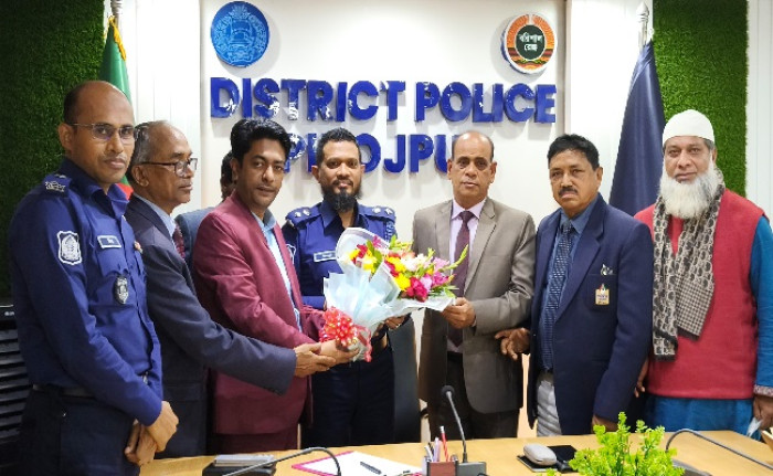পিরোজপুরে সাংবাদিকদের সঙ্গে নবাগত পুলিশ সুপারের মতবিনিময়