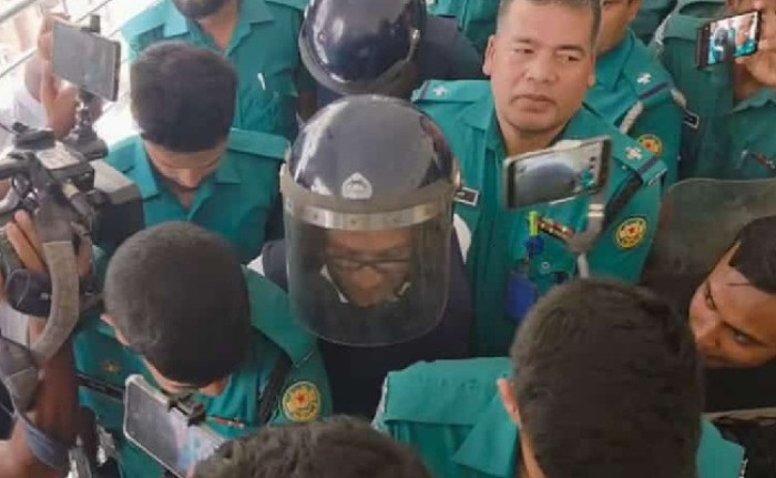 সাংবাদিক শওকত মাহমুদ ৫ দিনের রিমান্ডে