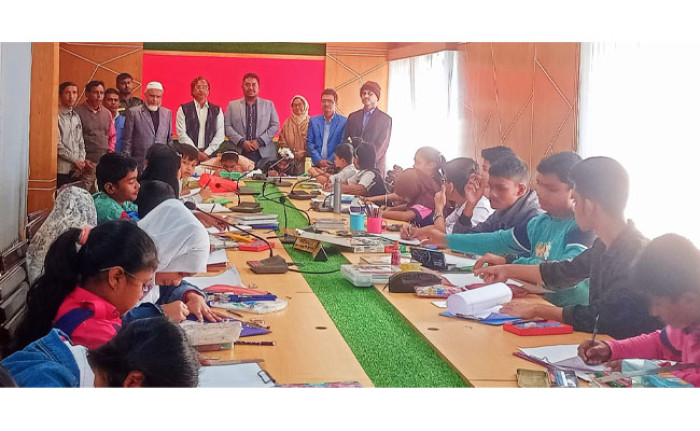 বিজয় দিবস উপলক্ষে চিত্রাংকন ও রচনা প্রতিযোগিতা