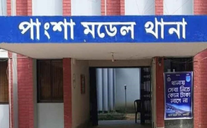 রাজবাড়ীতে ট্রাকচাপায় বিএটিকর্মী নিহত, আহত ১