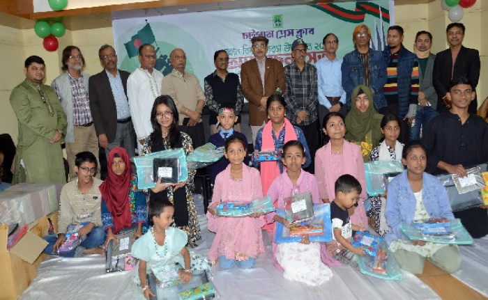 বর্ণাঢ্য আয়োজনে চট্টগ্রাম প্রেস ক্লাবে মহান বিজয় দিবস উদযাপন