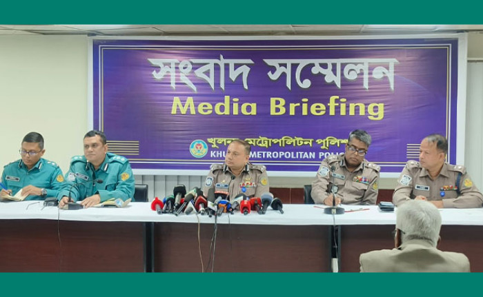  কেএমপির নবনিযুক্ত পুলিশ কমিশনারের সঙ্গে গণমাধ্যমকর্মীদের মতবিনিময়