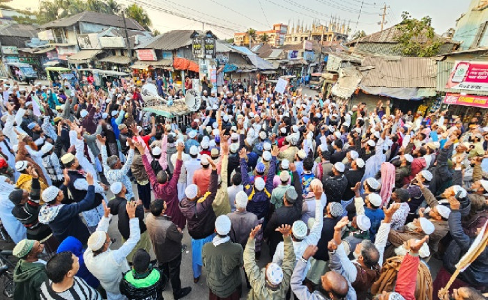  পাথরঘাটায় জামায়াতের কর্মীসভায় সহিংসতার অভিযোগ: আহত  ১৫