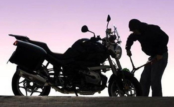  রাণীনগরে মুসল্লির দুটি মোটরসাইকেল চুরি