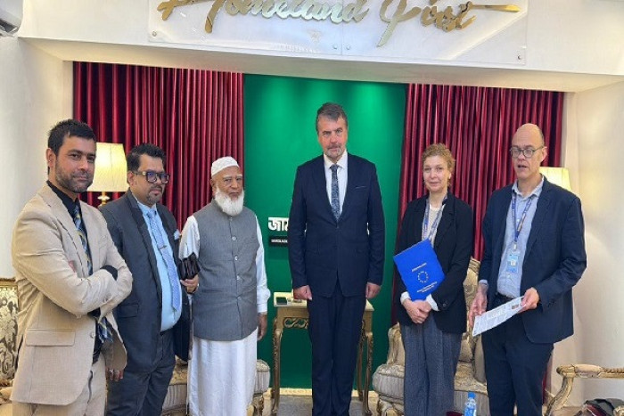 আমরা কোনো নির্দিষ্ট রাষ্ট্রের দিকে ঝুঁকতে চাই না: জামায়াত আমির